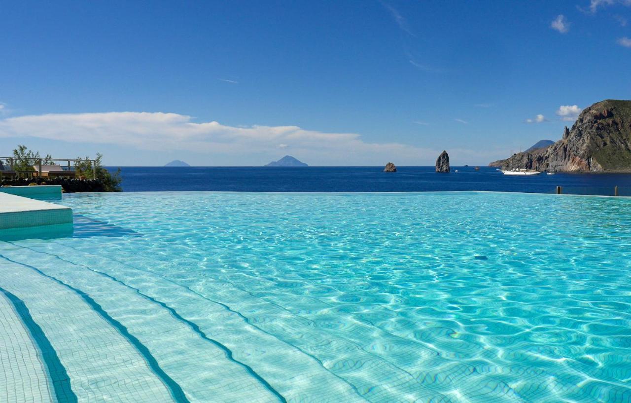 Therasia Resort Sea And Spa - The Leading Hotels Of The World Vulcano  Esterno foto