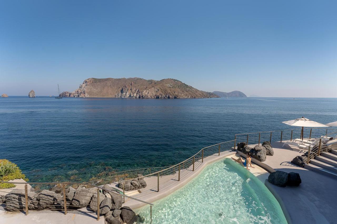 Therasia Resort Sea And Spa - The Leading Hotels Of The World Vulcano  Esterno foto
