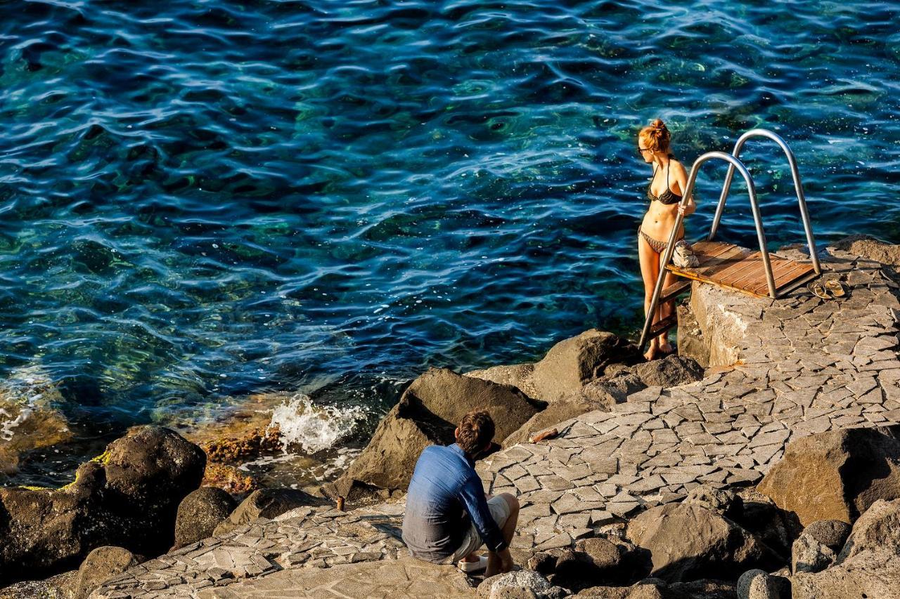 Therasia Resort Sea And Spa - The Leading Hotels Of The World Vulcano  Esterno foto