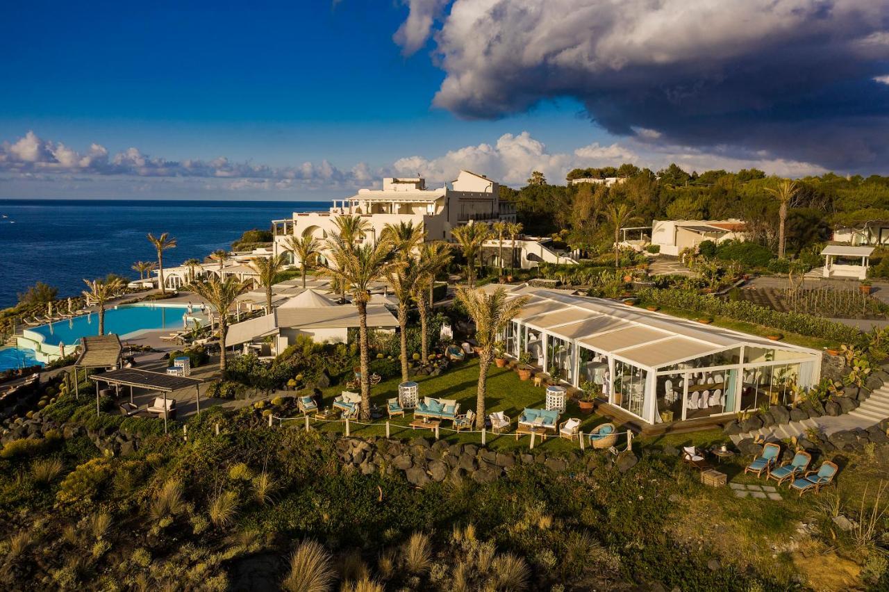 Therasia Resort Sea And Spa - The Leading Hotels Of The World Vulcano  Esterno foto