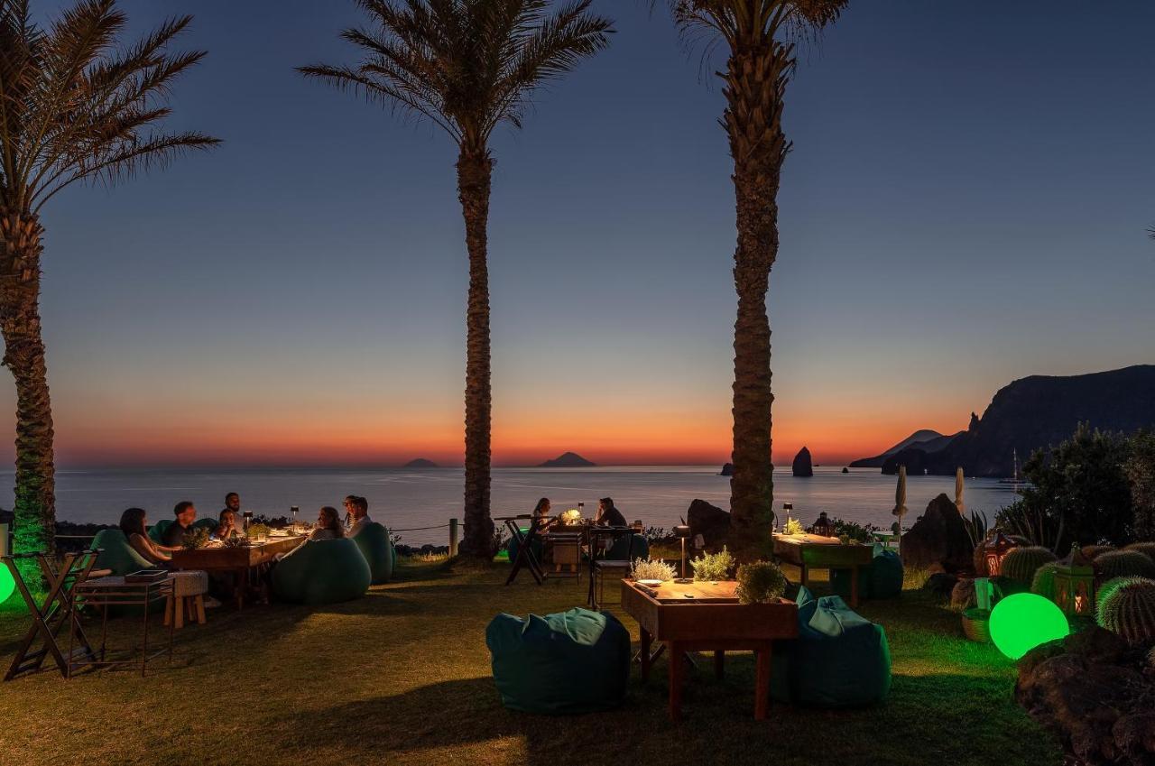 Therasia Resort Sea And Spa - The Leading Hotels Of The World Vulcano  Esterno foto