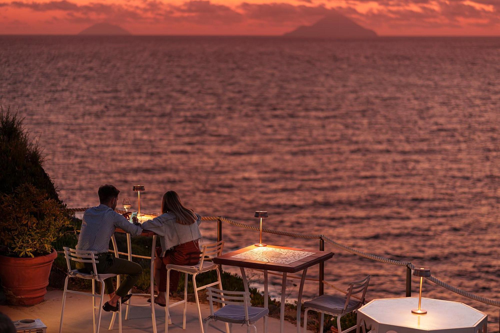 Therasia Resort Sea And Spa - The Leading Hotels Of The World Vulcano  Esterno foto