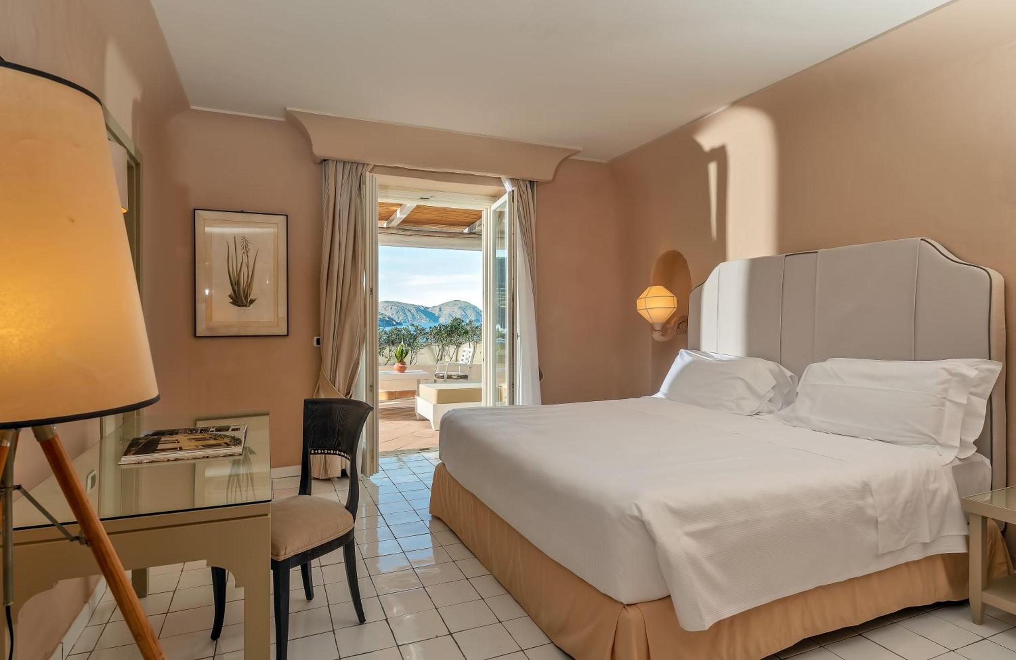 Therasia Resort Sea And Spa - The Leading Hotels Of The World Vulcano  Esterno foto
